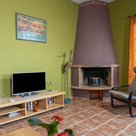 Mary'S Paradise Apartment With Panoramic Sea View To Kakia Thalassa And Daskalio Keratea ภายนอก รูปภาพ
